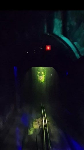 scary 💀 #lagoonpark #lagoonutah #terrorride #hauntedride #haunted | lagoon