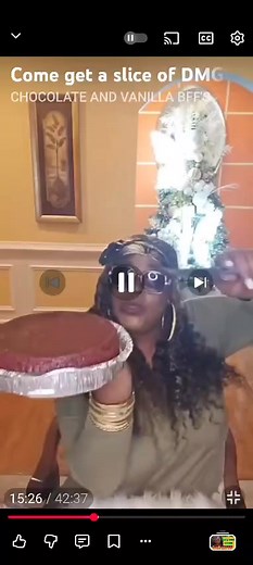 UNU HEAR HOW DIS GERM NASTY SHE TEK A BOX DAT MAIL TO HER ,GO THROUGH SO MUCH HANDS AN FLING ALL BOUT SHE SAY DAT SHE PUT DI BOX IN HER FRIDGE WOW BUT IT EXSPECTED SHE IS DI SAME PERSON WHO GO ON HER DINNER TABLE WITH HER DUTTY FOOT | Evelyn Wey