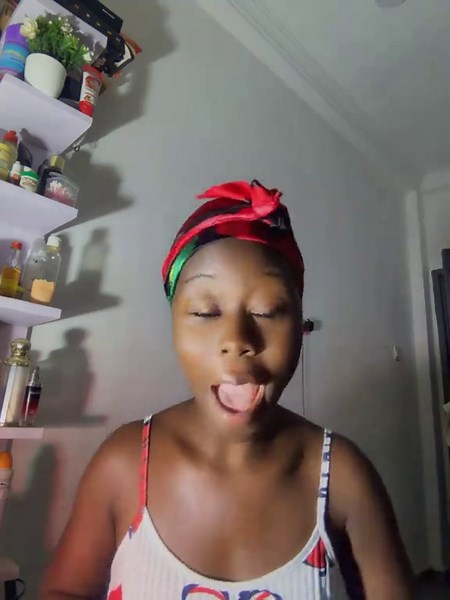 Priscary's Seductive Say Anything Game | PMXTRA Livestream