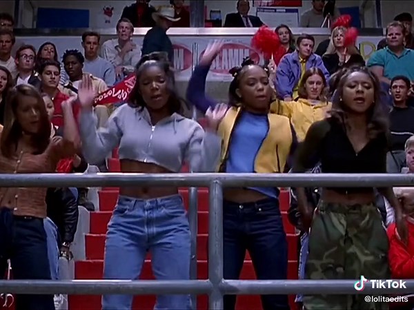 iconic movie 🎥. #xyzbca #2000s #bringiton #cheerleading #fypシ #iconic #kirstendunst #itgirl #childhood #viral #aesthetic