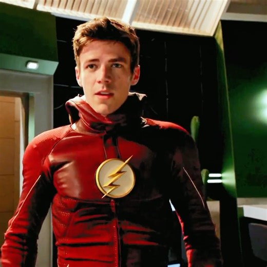 Barry tells everyone he's Flash #theflash #barryallen #iriswest #shorts