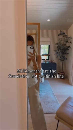 10k months change everything... not because of the number itself, but because of what happens after. Predictable income gives you room to breathe. It creates peace of mind you may not have felt in years. It opens doors to choices you didn’t even know were available to you. And I know because I’ve walked this path myself. Imagine what the next year could look like if you started today: 1️⃣ In 30 days, you’ve created a digital offer with real value and real demand. 2️⃣ In 3 months, you’re celebrat