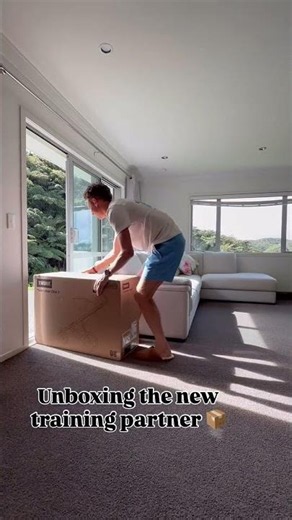 Thule Urban Glide 3 Unboxing & First Run!