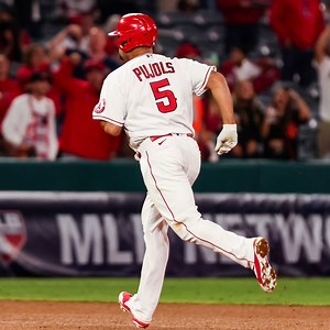 164K views · 7.2K reactions | 20 years to the day of his MLB debut, Albert Pujols hits No. 663.  | MLB | Facebook