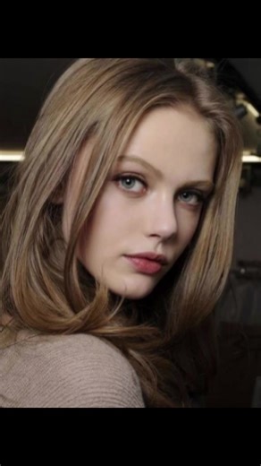 The Beauty of Frida Gustavsson: A Model's Aesthetic