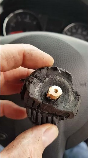Nissan Qashqai J10 Shifter gear knob removal part 2