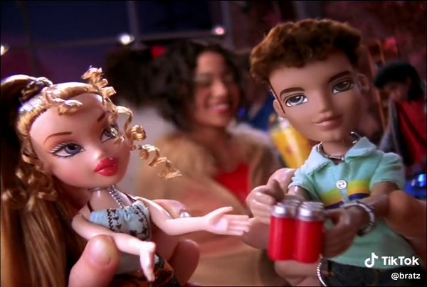 The girlz with a passion 4 slumber parties! 💤 bye bye boyz.. 👄#bratz #slumberparty #tiktokshop