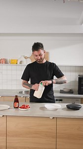 This Pancake Maker's got you cookin’ like a brunch pro – no mess, no stress, just fluffy stacks on repeat. 🥞 Get it today at Giftbox! | GiftBox