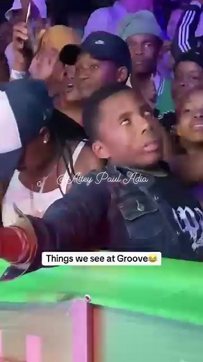 17K views · 434 reactions | Je ne veux pas rire seul #2  #athuro_de_paul #athurodepaul #viralreels #reelsfyp #reelsviral #fyp #challenge #humour # | Attey Paul Adia | Facebook