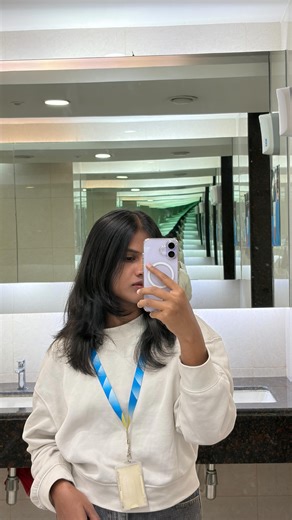 soumya on Instagram: "Just living, but it was once a dream job #corporatelife #dreamjob #officelife #instagram #viral @capgeminiindia"