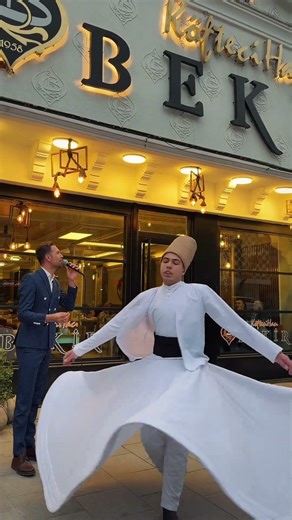 Ramazan’ın manevi atmosferinde… İftar programımıza semazen ve ilahi eşliğinde başladık 🌙🕋 #shorts