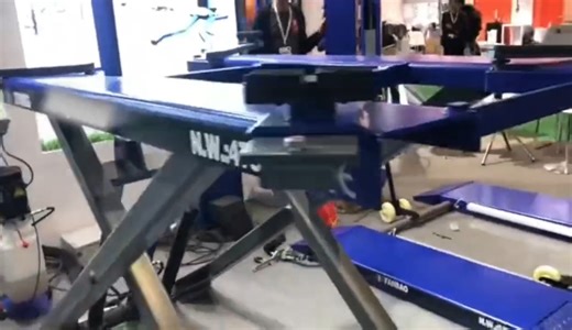 This is the HAPP10 scissor lift, great for people who are renting, or don’t want a permanent addition in their garage. The portable flexibility of this hoist is it’s main selling point. Coupled with that, it is compact, incredibly sturdy in construction, packs flat when you aren’t using it, and easy to use! Any music is coincidental – no rights claimed. | HAPP car hoists