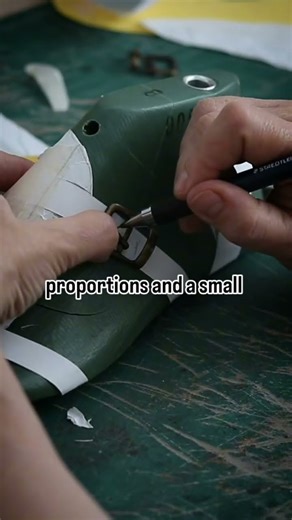 Sandal comfort starts with precision—test your pinky toe placement before real making. #sandals