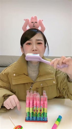 #Strive for greater heights in the Year of the Horse with Xiao Zhan @DailyFreshWordsOfficialFlags...