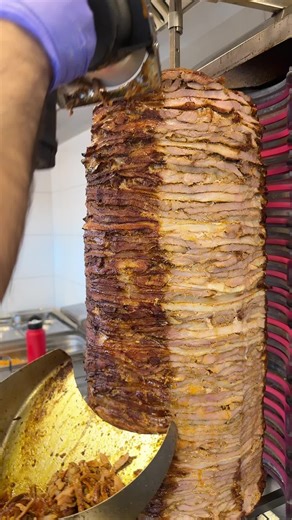 Kebab Pizza House 1 (@kebab.pizza.house)’s videos with 喜氣洋洋 - COYA可夜