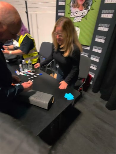 Our time meeting the wonderful Elisabeth Shue today @comicconlpool Big shout out to @monopolyevents for making this happen. Just @mary_steenburgen signature to go to complete the car dashboard. Hopefully this will be in the very near Future 🔥🔥🔥🔥 #elisabethshue #jenniferparker #officialbttfcar #bttfcar #deloreantimemachine #comicconliverpool #comicconliverpool2025 #monopolyevents #bttf40 #bttf2015 #backtothefurure #bttfcaruk #bttfcarhire #deloreanrental | BTTF Car Hire Delorean Time Machine U