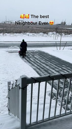 The best neighbour ever 🥰😍 #neighbours #neighboursfromheaven #bestneighborever #bestneighbours #bestneighborsevercheck #bestneighbor❤️