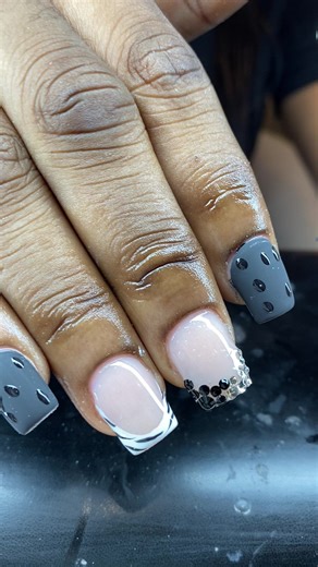 SEFI’S BEAUTY BAR (@sefis_beauty_bar_gh)’s videos with FEEL - Davido