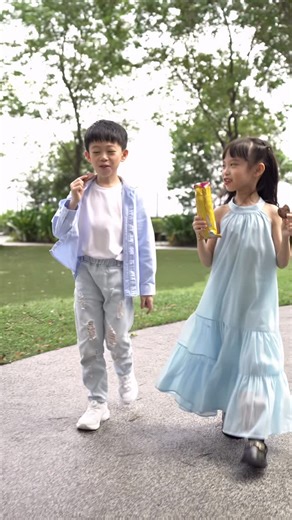 ALIST Academy Malaysia 自信学院 - Kids & Teens Model / Talent on Instagram: "Lights, camera, CHOCOLATE CHIPS 🍪🎬 Spent the day on set shooting a chocolate chip commercial and we still finding crumbs everywhere. From script run-throughs to that one more take for the perfect cookie bite, this shoot was all about fun, laughter, and a whole lot of snacking. Here is the outcome to share with you all. Until then… one more cookie? 😏 #Chipsmore #CommercialShoot #BehindTheScenes #OnSet #alistmodels"