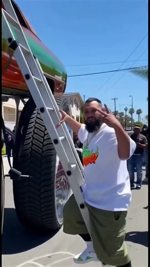 Gotta get in my whip like this. This is my daily driver too. #donk #bigrims #cars #oldschool #727