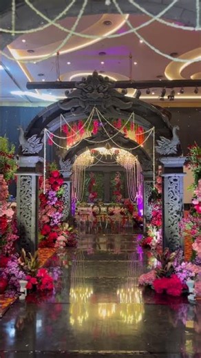 Uniknya dekorasi wedding Inspired by Candi Ratu Boko designed by Avinci