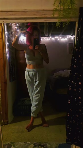 Yule. Renewal. Rebirth. Also, always feeling myself!😉✝️🎅✨️ ⭐️🌟💫 #goddessenergy #pisces #spritualtiktok #mystory #love