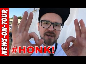 Honk! Interview | Hallo Helmut (andere Farbe - 100 Jahre Garantie) | Oberhausen Ole 2017