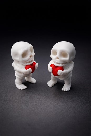 Articulated Skeleton Holding Heart – Valentine Gift – Spooky Fidget – Optional Keychain – 3D Printed - Etsy
