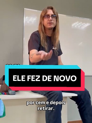 Professor ensina matemática com humor na aula