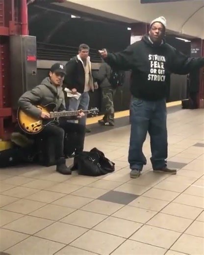 😍 Subway Performer Mike Yung - Unchained Melody (23rd Street Viral Sensation) ❤️ #Shorts