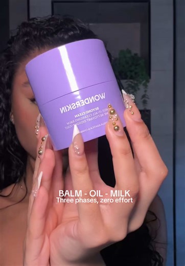 The lazy-girl cleanse, perfected🧈 Most cleansers are designed to remove surface dirt, not longwear makeup. We built Beyond Clean Melt-it-All Cleansing Balm with a high performance oil matrix that dissolves stubborn pigments, SPF and buildup completely, in one step, without stripping skin. Only at #wonderskin 🧈