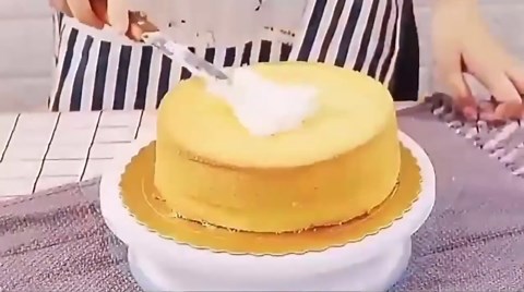 Complete Cake Decorating Set With Turntable – Easy & Professional Baking Tools - Etsy