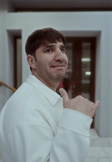 Myrat Molla: Eğlenceli Anlar ve Müzik