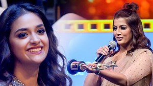 Varalaxmi Sarathkumar calls Keerthy Suresh her lucky charm in her energetic speech at South Awards. #VaralaxmiSarathkumar #KeerthySuresh #RadhikaSarathkumar #ThalapathyVijay #SIIMA2022 | SIIMA