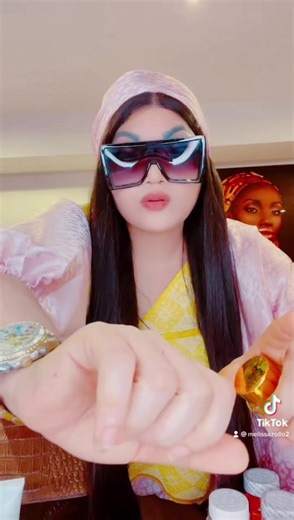 2.3K views · 40 reactions | ✌️✌️✌️LE TEINT BLANC NET UNIFORME SANS IMPERFECTIONS COMMANDE AU 00237 699657459 | PDG de Luxe SBC | Facebook