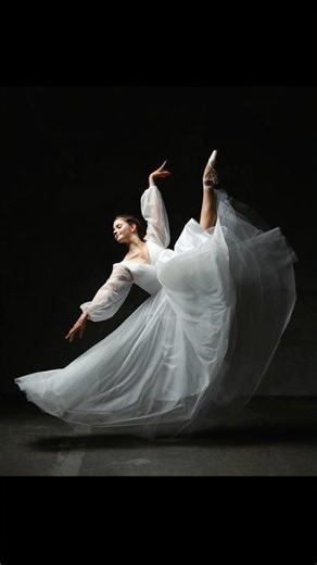 🇺🇦 Model poses for photoshoot📸 Ballet. Model Sonya