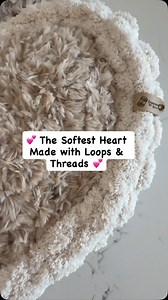 I created this sweet heart using Loops and Threads size 6 yarn 💖 so soft, fluffy, and cozy! For the back, I attached a beautifully finished patterned heart, and together they turned out absolutely lovely. I can’t stop admiring how pretty and huggable it is—what are your thoughts? 🧶✨ #LoopsAndThreads #ChunkyYarnLove #HandmadeHeart #CozyCreations #chunkyknitblankets #chunkyknit #helleschunkyknitblankets #fingerknitting #fyp | Holymolydane