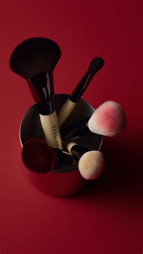 Made to feel like second nature. From buffing in foundation to dusting on the softest touch of highlighter, our brushes are designed for effortless results (no expertise required). #BobbiBrown | Bobbi Brown Cosmetics