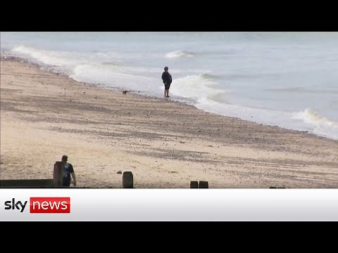 The ebb and flow of the UK population - why we're older than ever