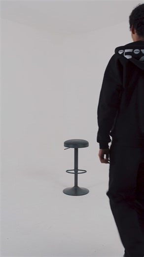 Amazeeri Stool Video-_1