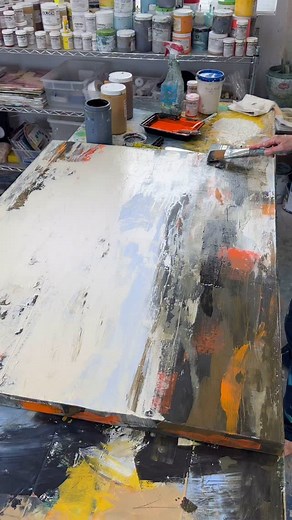 2.3K views · 53 reactions | The perfect way to end a week… in my opinion at least! Alone in my studio, painting with soft relaxing music in the background. Gives me such peace of mind and does so much for my soul. How do you like to end your week? Tell me  | DawnBajaArtist | Facebook