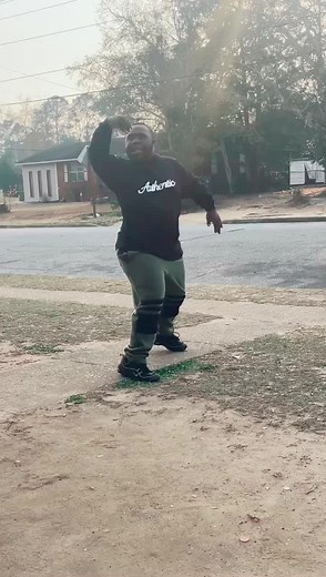 DJ CeCe Whoo Comedy Dance