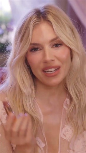 How To Do Sienna Miller’s Signature Lip Combo 👀💄 #charlottetilbury #makeup #pillowtalk