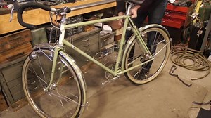 So the theory behind the rinko bike is that in some parts of the world, you can only take your bicycle on a train or bus if the bike is contained in a bag/case/etc. It takes about 10 minutes for me to break it down and about 5 to put it together (probably more as I forgot the pedals but you know how pedals thread on). I confess that I was nervous about chipping the paint as this was my first time rinko’ing a bike. All went well. And the stem brake hanger/height marker works great (customer’s ide