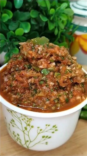 Try this winter special roasted chatni 😋 सर्दियों में पराठे/चावल के साथ खाए जाने वाली स्पेशल चटनी 😲