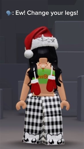 Funny Roblox legs trend but I recreated it because my avatar is old 😭