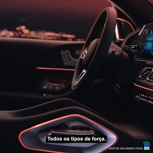 30K views · 4.5K reactions | Despertando inspirações: o Mercedes-Benz GLE chegou para atrair todos os olhares. O impressionante espaçamento interno, os displays digitais e os marcantes detalhes de design SUV atestam que o interior é o que realmente importa. #Mercedes #MercedesBenz #GLE #SUV | Mercedes-Benz Brasil | Facebook