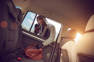 How criminals steal our money: three schemes used by street thieves in the USA