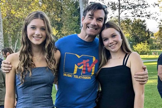 Jerry O'Connell Reveals His 16-Year-Old Twin Daughters Are Spending the Summer Apart for the First Time