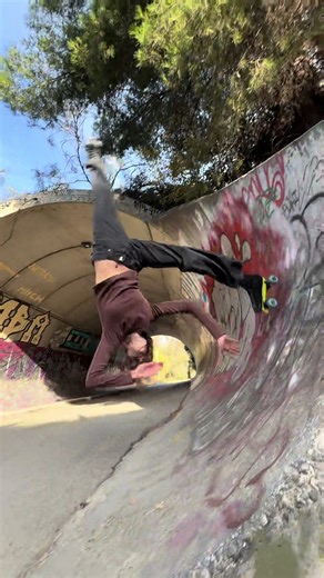 Street skating gives u wings 🪽 #sk8rgirl